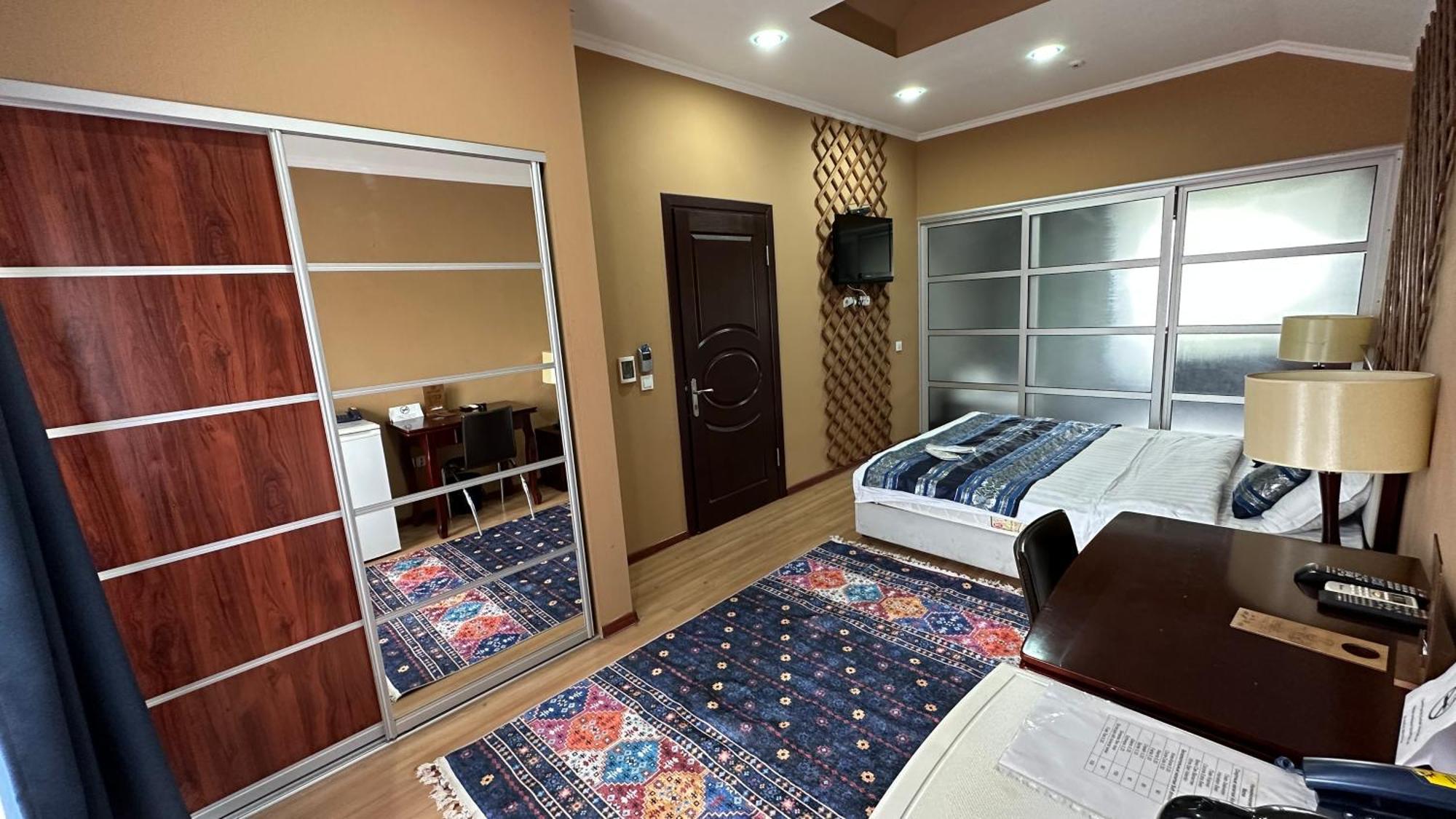فندق Baikhan بيشكيك المظهر الخارجي الصورة