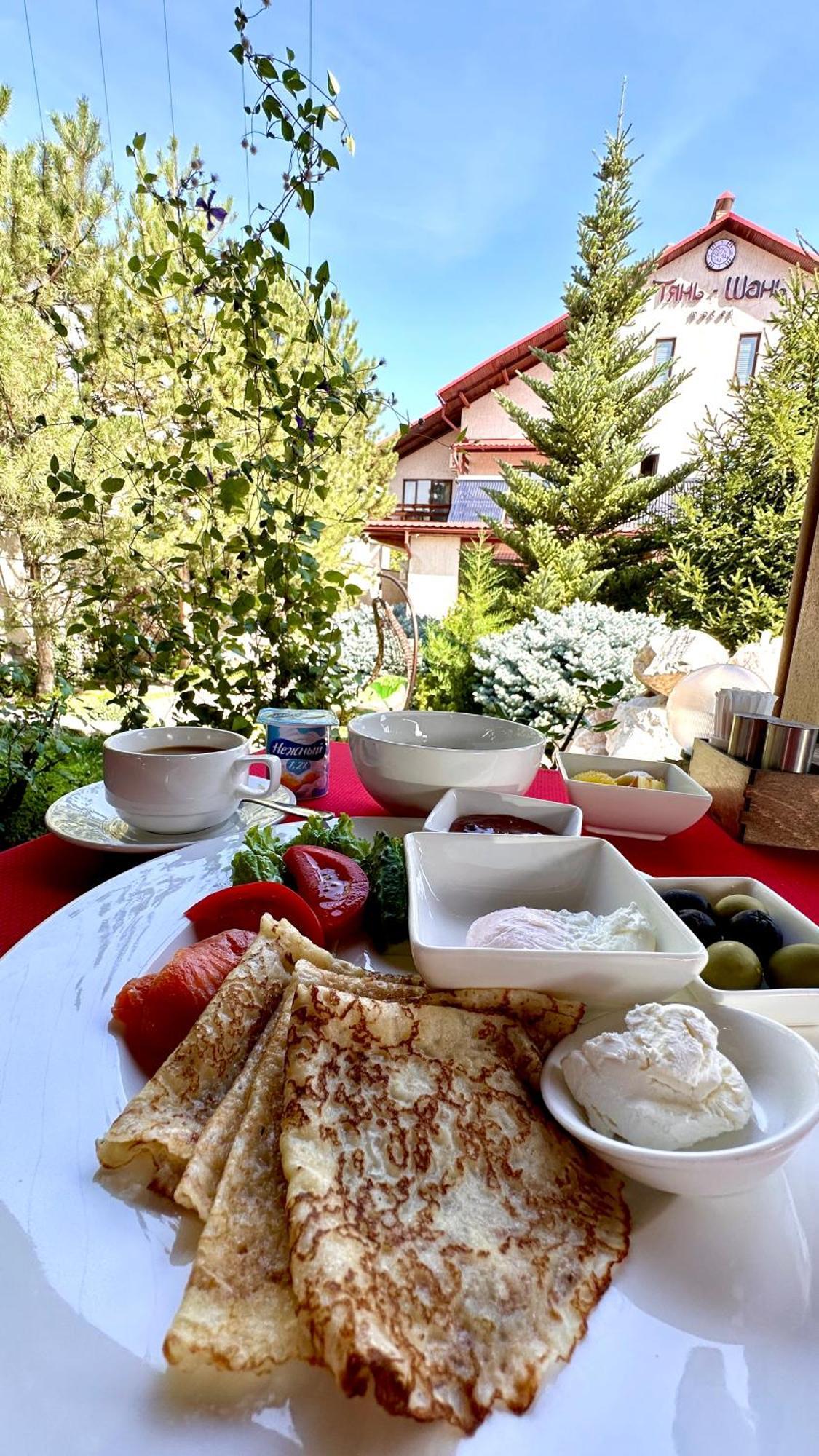 فندق Baikhan بيشكيك المظهر الخارجي الصورة
